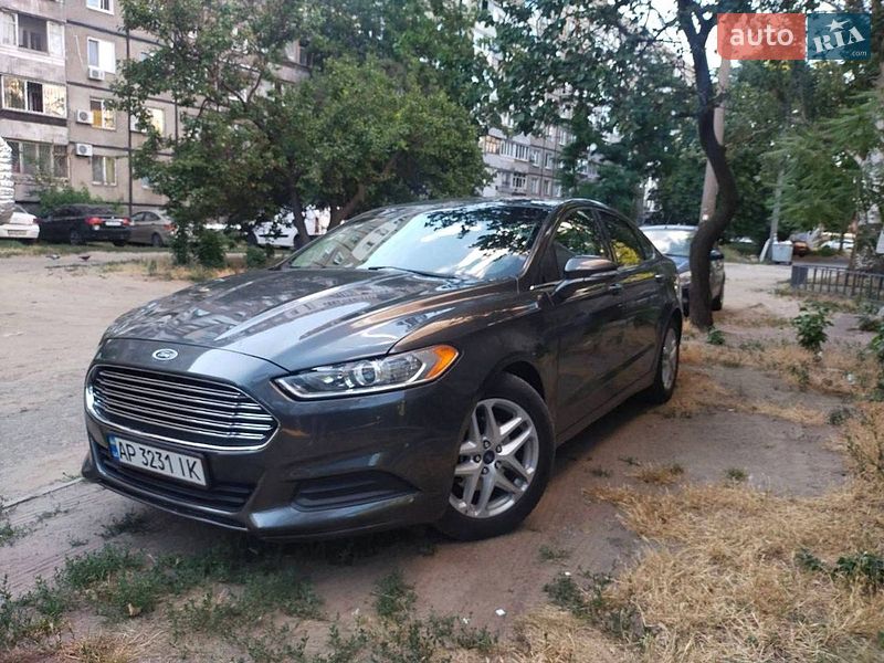 Седан Ford Fusion 2016 в Львові