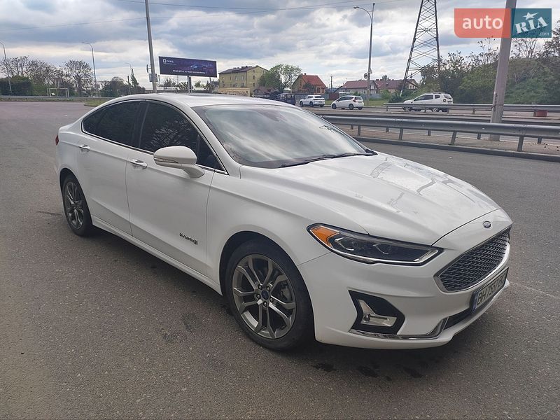 Седан Ford Fusion 2019 в Одессе