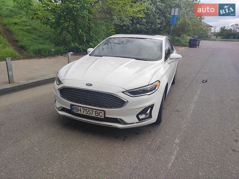 Седан Ford Fusion 2019 в Одессе