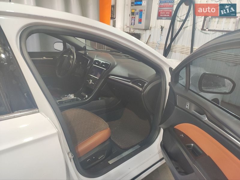 Седан Ford Fusion 2019 в Одессе