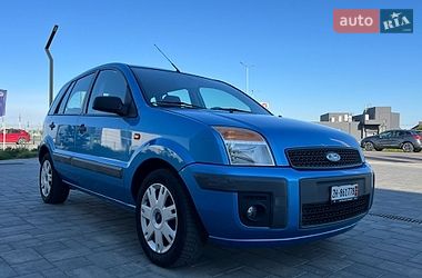 Хэтчбек Ford Fusion 2008 в Луцке