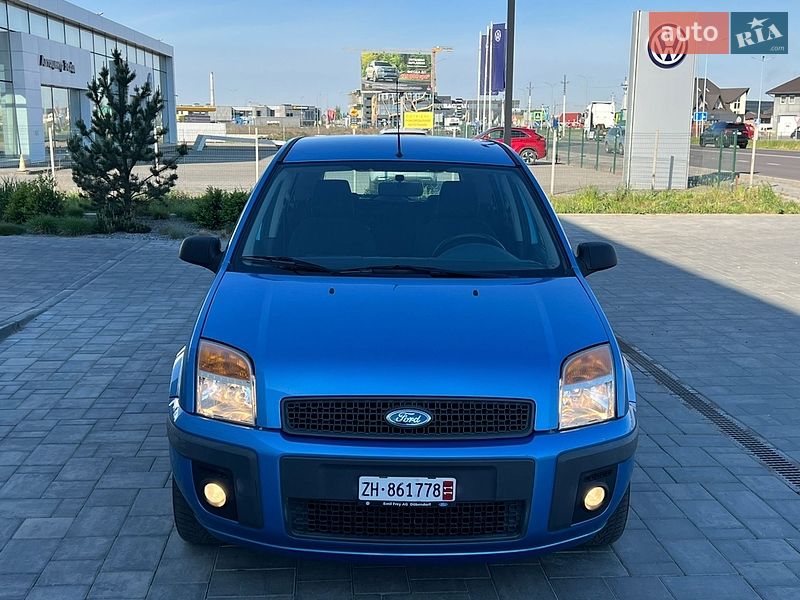 Хэтчбек Ford Fusion 2008 в Луцке
