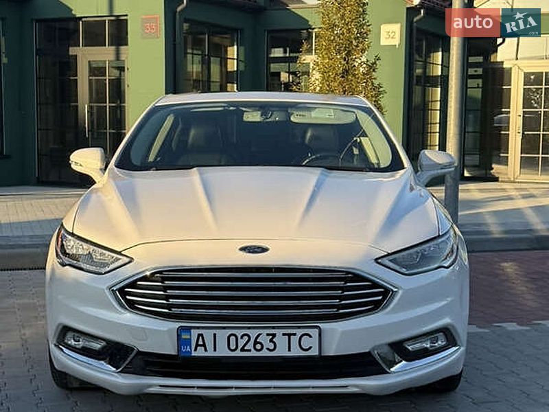 Седан Ford Fusion 2018 в Львове