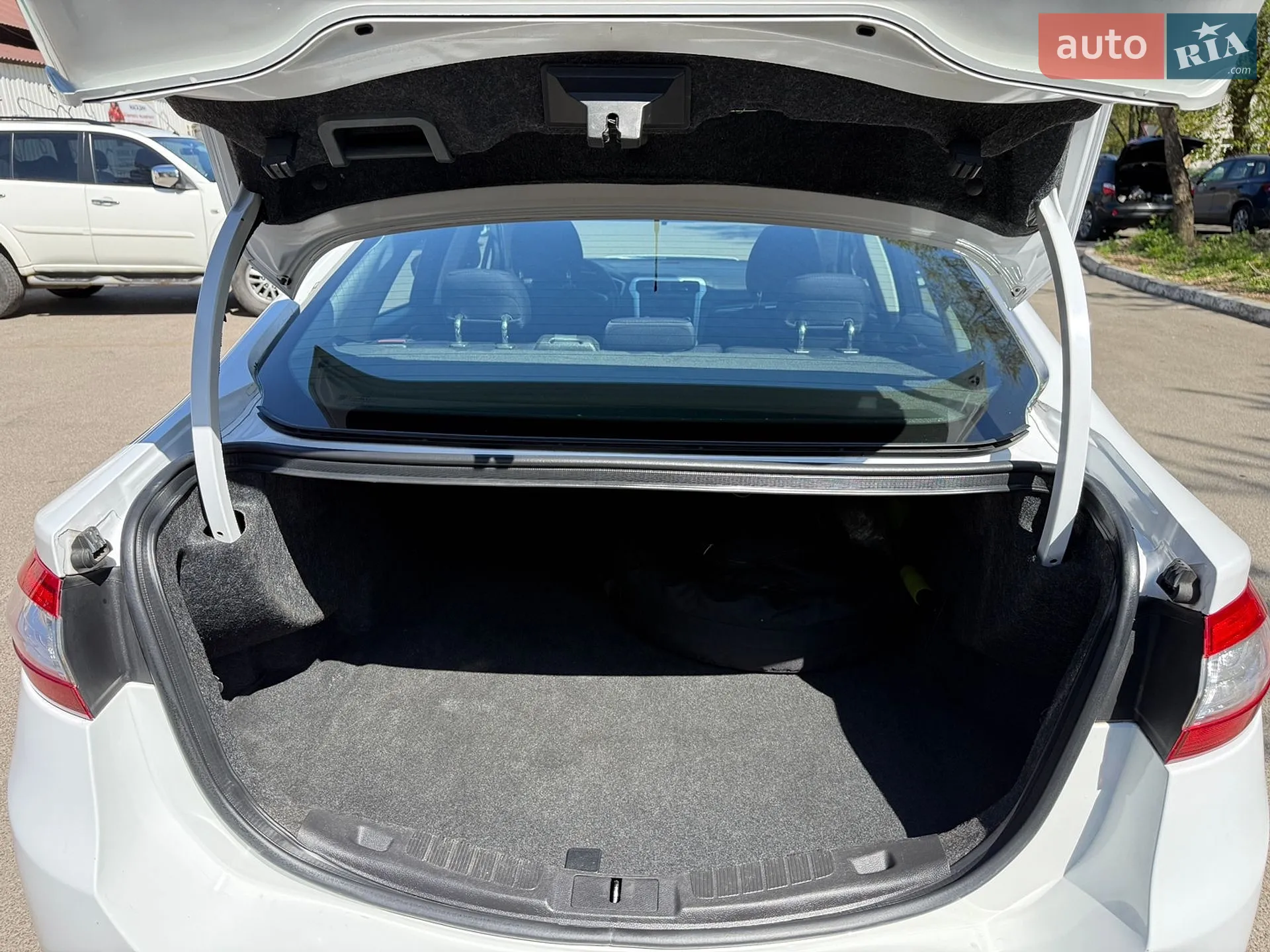 2014 Ford Fusion - мініатюра 16