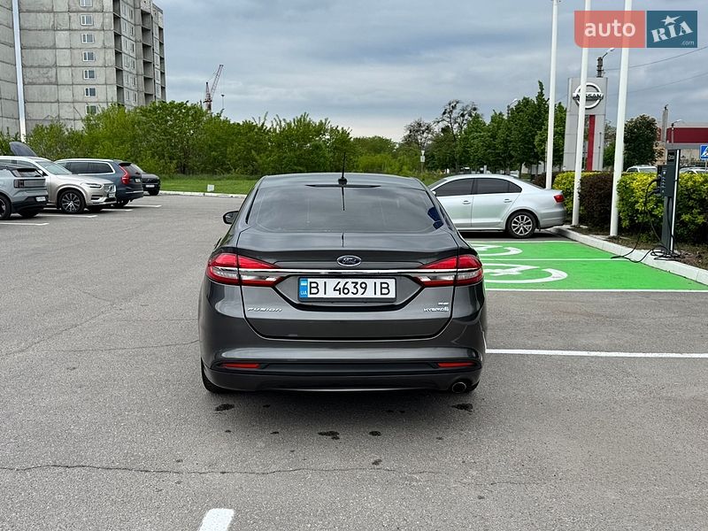Седан Ford Fusion 2017 в Полтаві