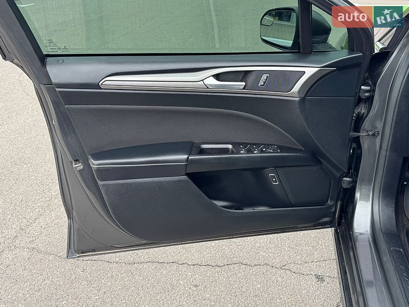 Седан Ford Fusion 2017 в Полтаві