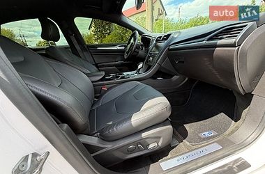 Седан Ford Fusion 2015 в Львове