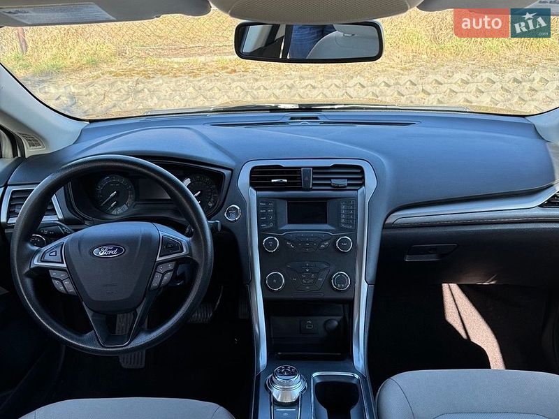Седан Ford Fusion 2019 в Львове