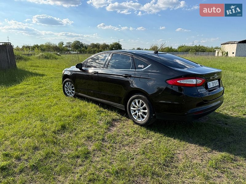 Седан Ford Fusion 2015 в Кременчуге