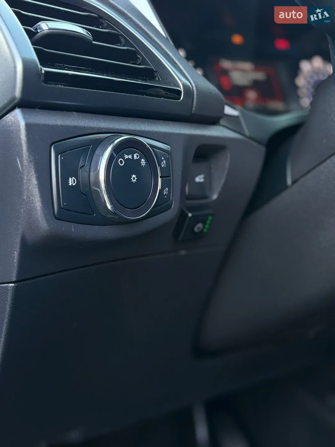 2014 Ford Fusion - мініатюра 18