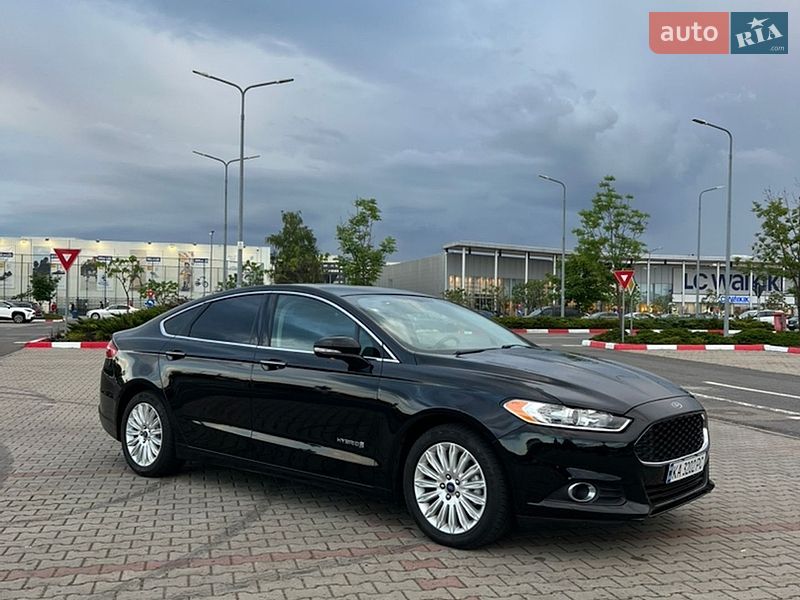 Седан Ford Fusion 2015 в Киеве фото Седан Ford Fusion 2015 в Киеве