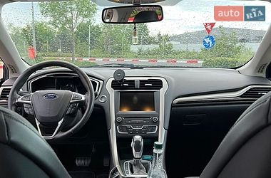 Седан Ford Fusion 2015 в Киеве фото 13 Седан Ford Fusion 2015 в Киеве