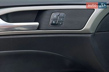 Седан Ford Fusion 2015 в Киеве фото 18 Седан Ford Fusion 2015 в Киеве