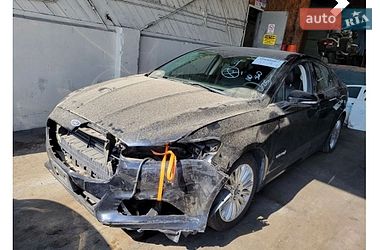 Седан Ford Fusion 2015 в Киеве фото 21 Седан Ford Fusion 2015 в Киеве