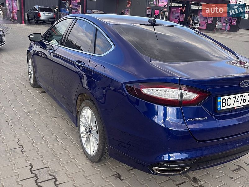 Седан Ford Fusion 2015 в Львове