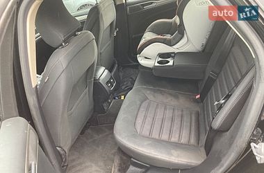 Седан Ford Fusion 2017 в Львове