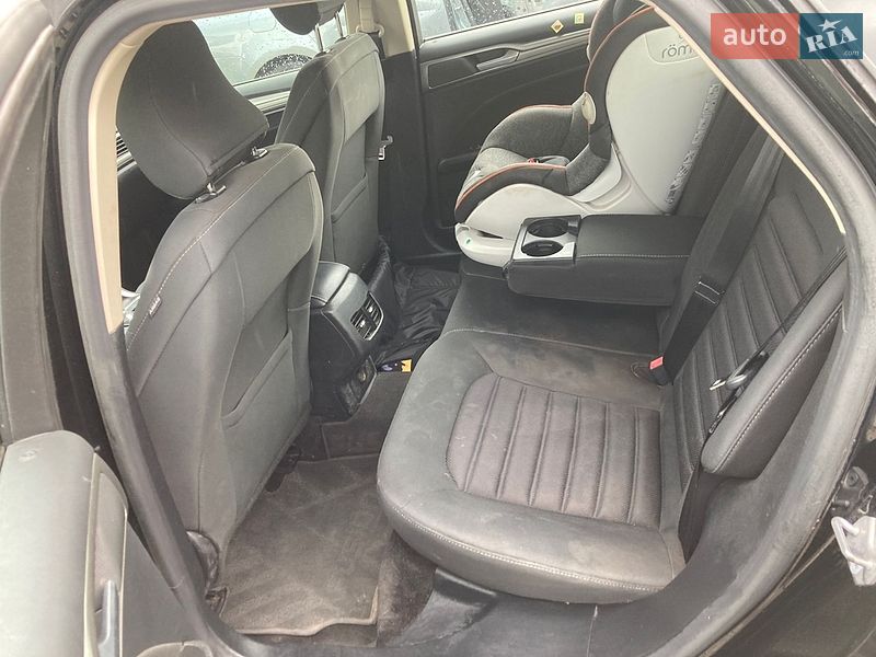 Седан Ford Fusion 2017 в Львове