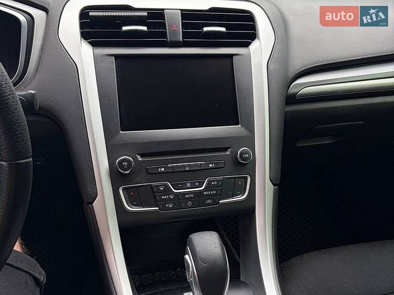 Седан Ford Fusion 2015 в Києві