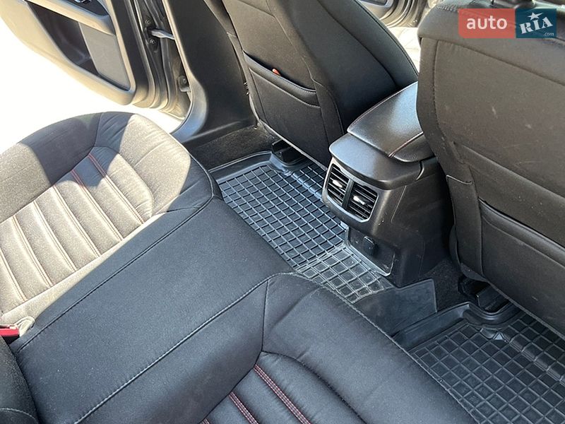 Седан Ford Fusion 2015 в Буську