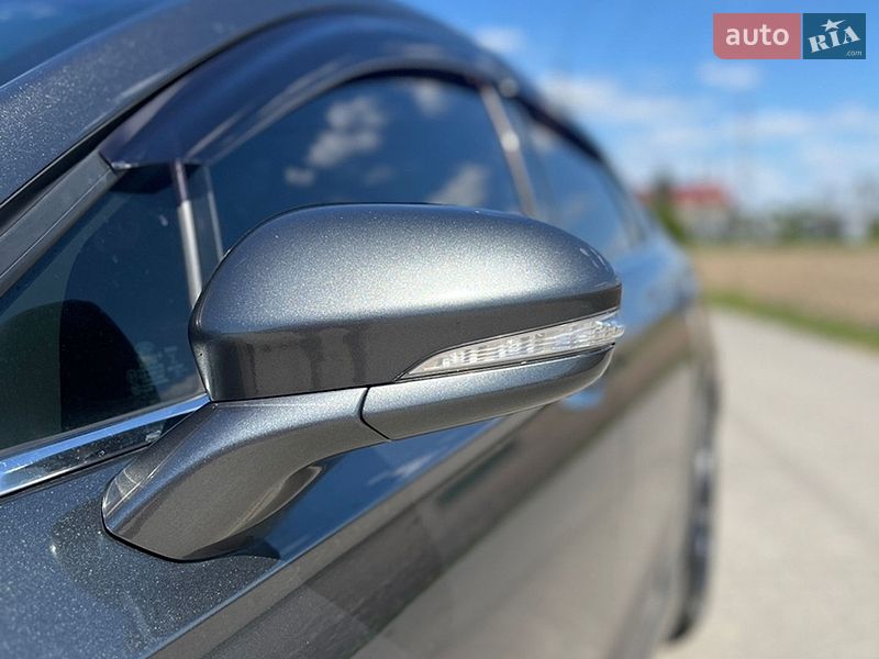 Седан Ford Fusion 2015 в Буську