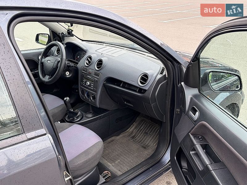 Хетчбек Ford Fusion 2008 в Києві