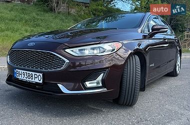 Седан Ford Fusion 2019 в Одесі