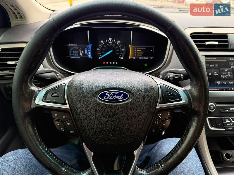 Седан Ford Fusion 2015 в Киеве