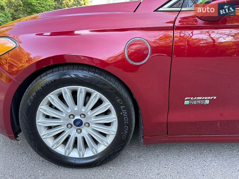 Седан Ford Fusion 2016 в Хмельнике