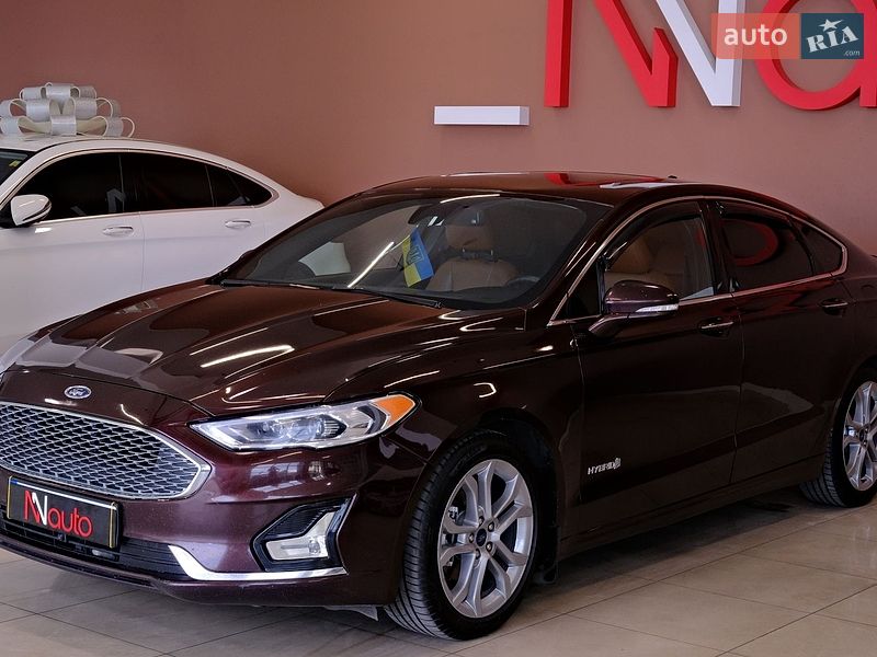 Седан Ford Fusion 2019 в Одесі