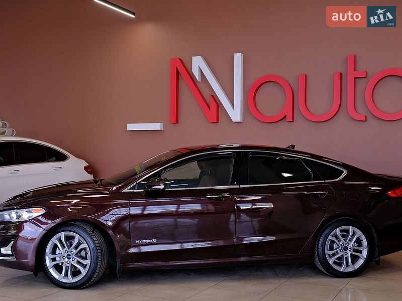 Седан Ford Fusion 2019 в Одесі