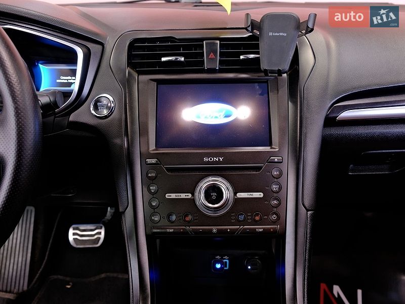 Седан Ford Fusion 2019 в Одесі