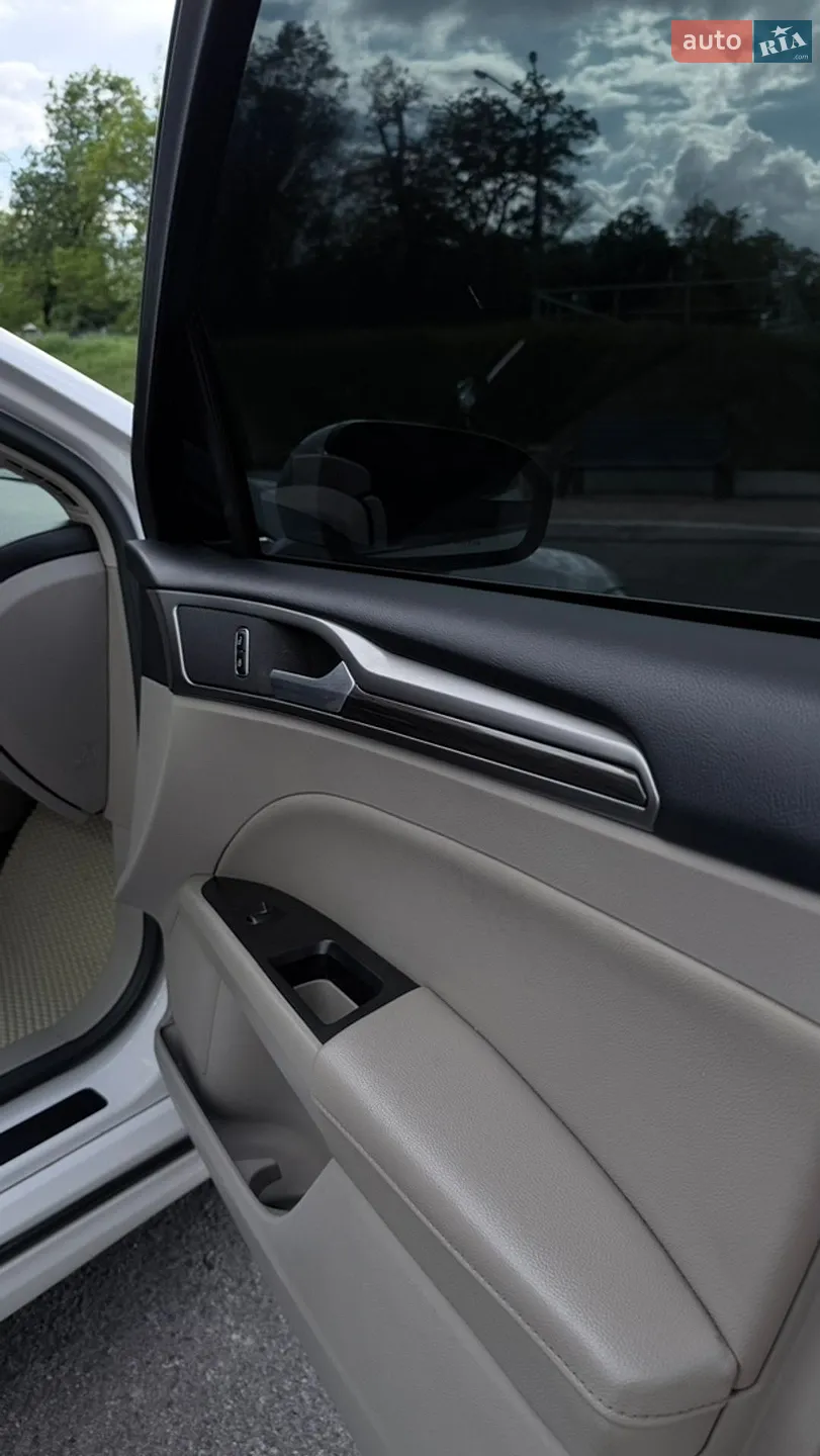 2016 Ford Fusion - мініатюра 11