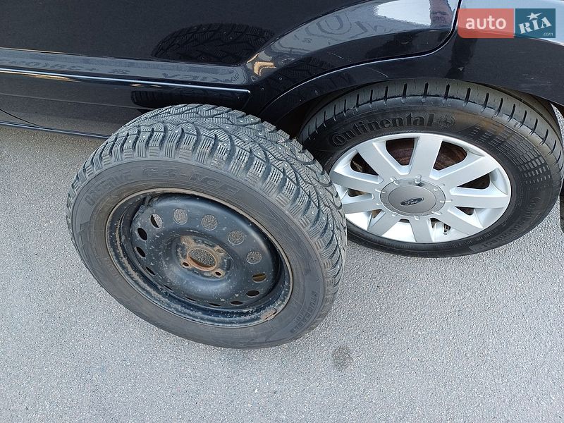 Хетчбек Ford Fusion 2011 в Києві