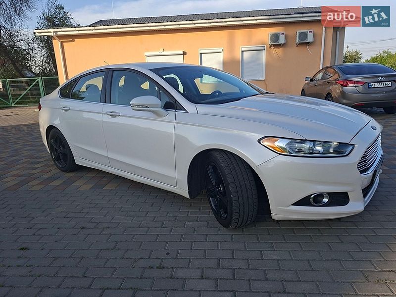 Седан Ford Fusion 2015 в Василькові