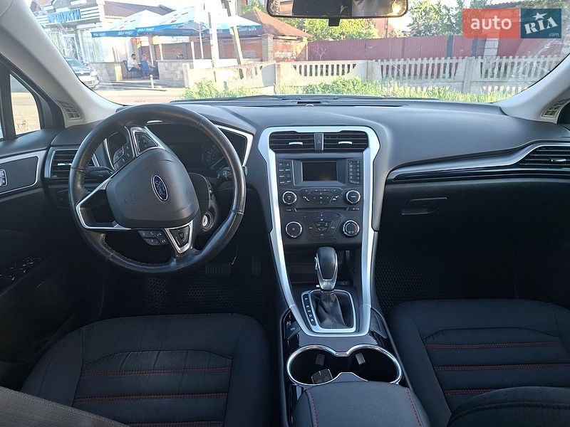 Седан Ford Fusion 2015 в Василькові