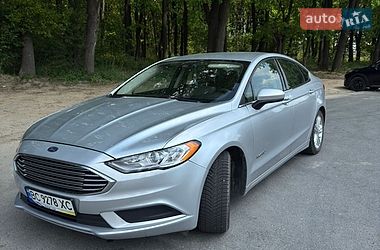 Седан Ford Fusion 2017 в Львове