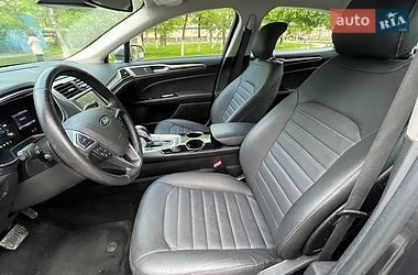 Седан Ford Fusion 2013 в Одесі