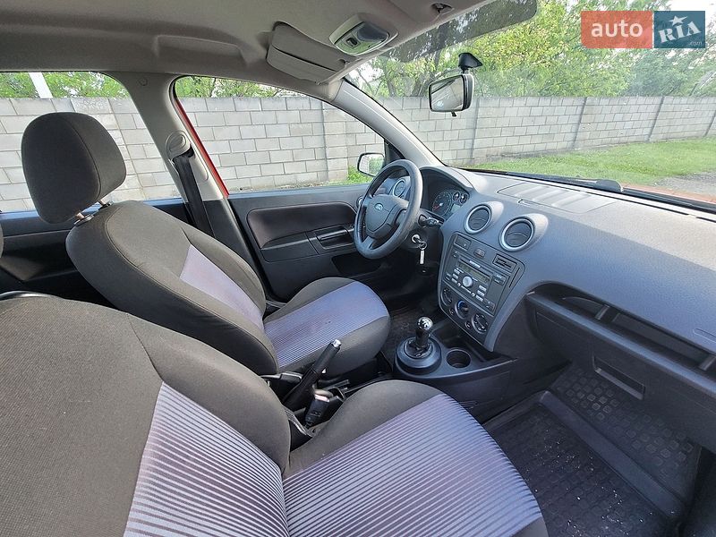 Хэтчбек Ford Fusion 2008 в Каменском