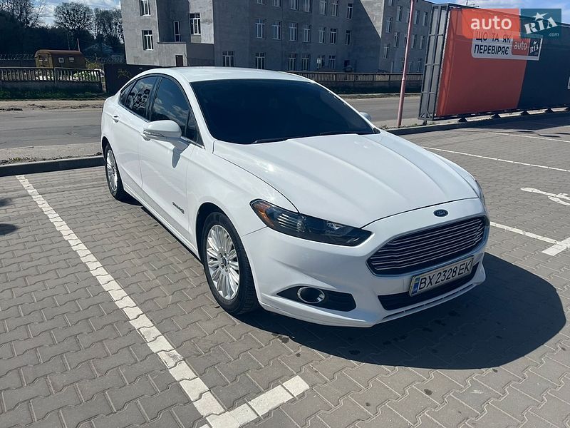 Седан Ford Fusion 2014 в Виннице