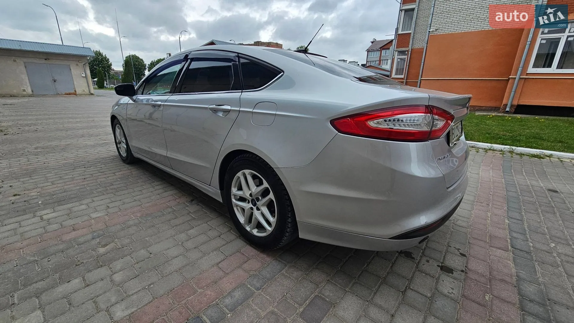 2016 Ford Fusion - мініатюра 9
