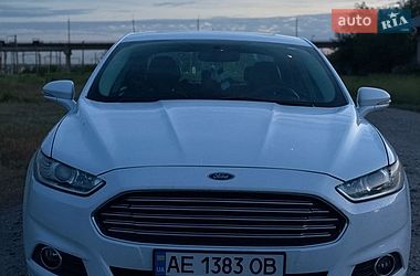 Седан Ford Fusion 2013 в Павлограді