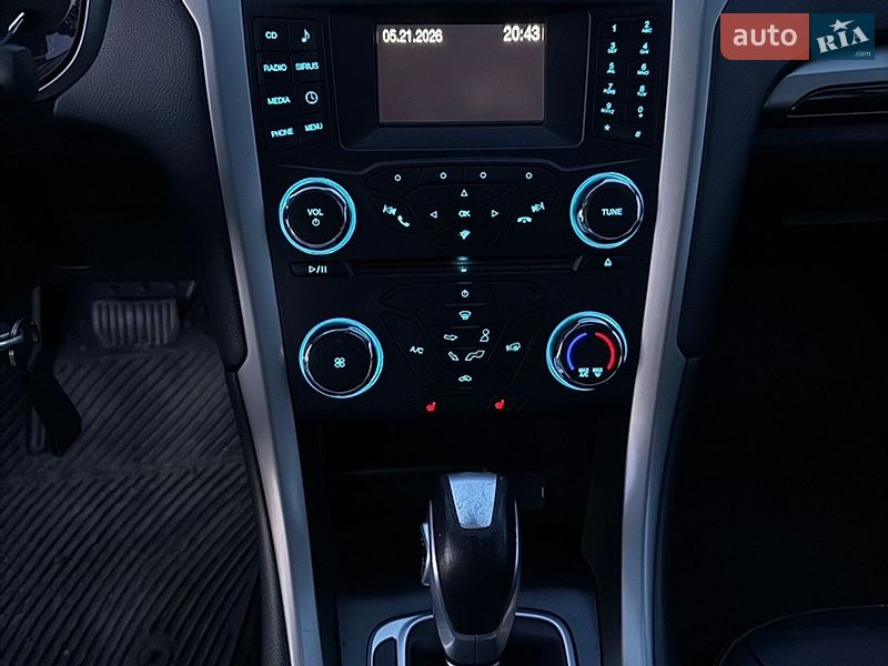 Седан Ford Fusion 2013 в Павлограді