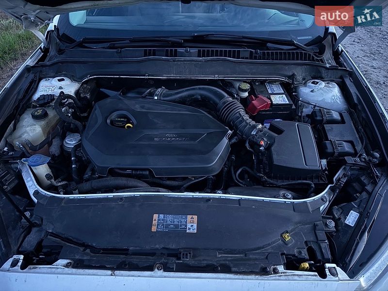 Седан Ford Fusion 2013 в Павлограді