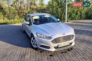 Седан Ford Fusion 2013 в Днепре