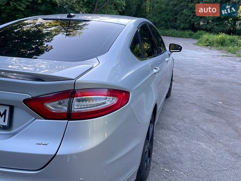 Седан Ford Fusion 2016 в Киеве