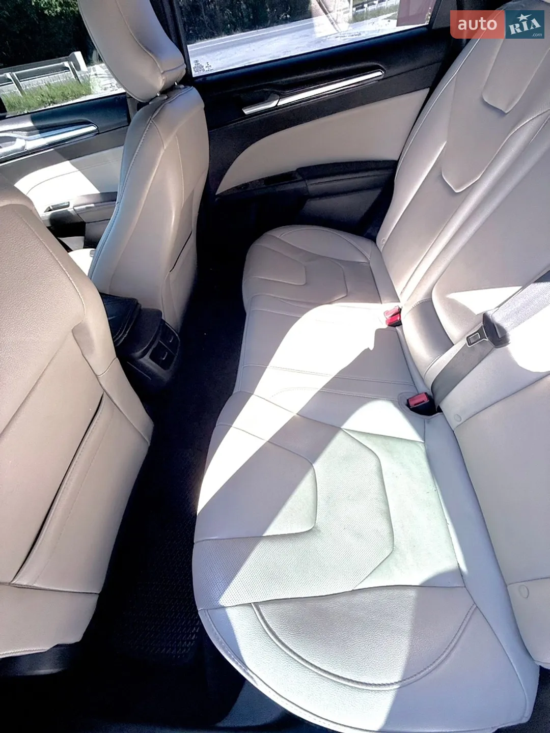 2014 Ford Fusion - мініатюра 18