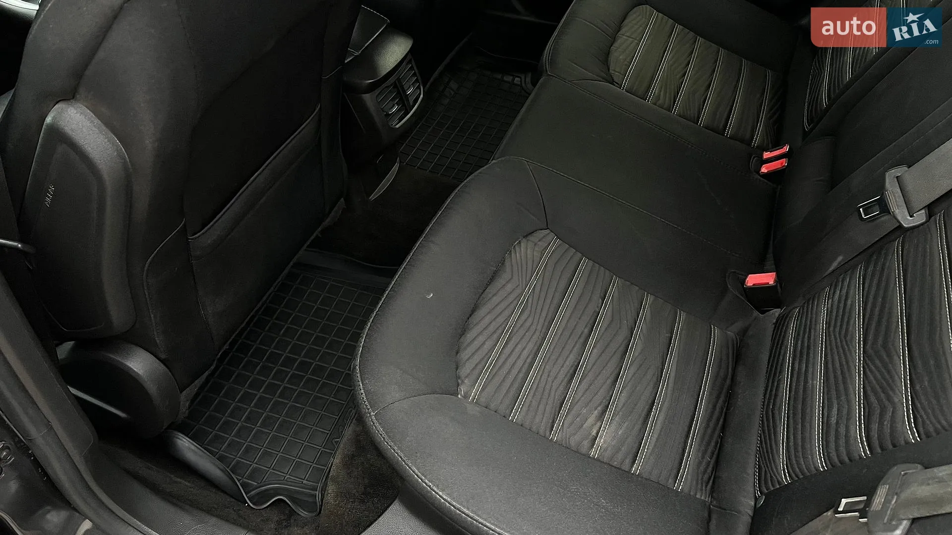 2016 Ford Fusion - мініатюра 32