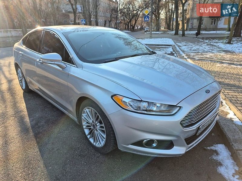 Седан Ford Fusion 2014 в Миколаєві