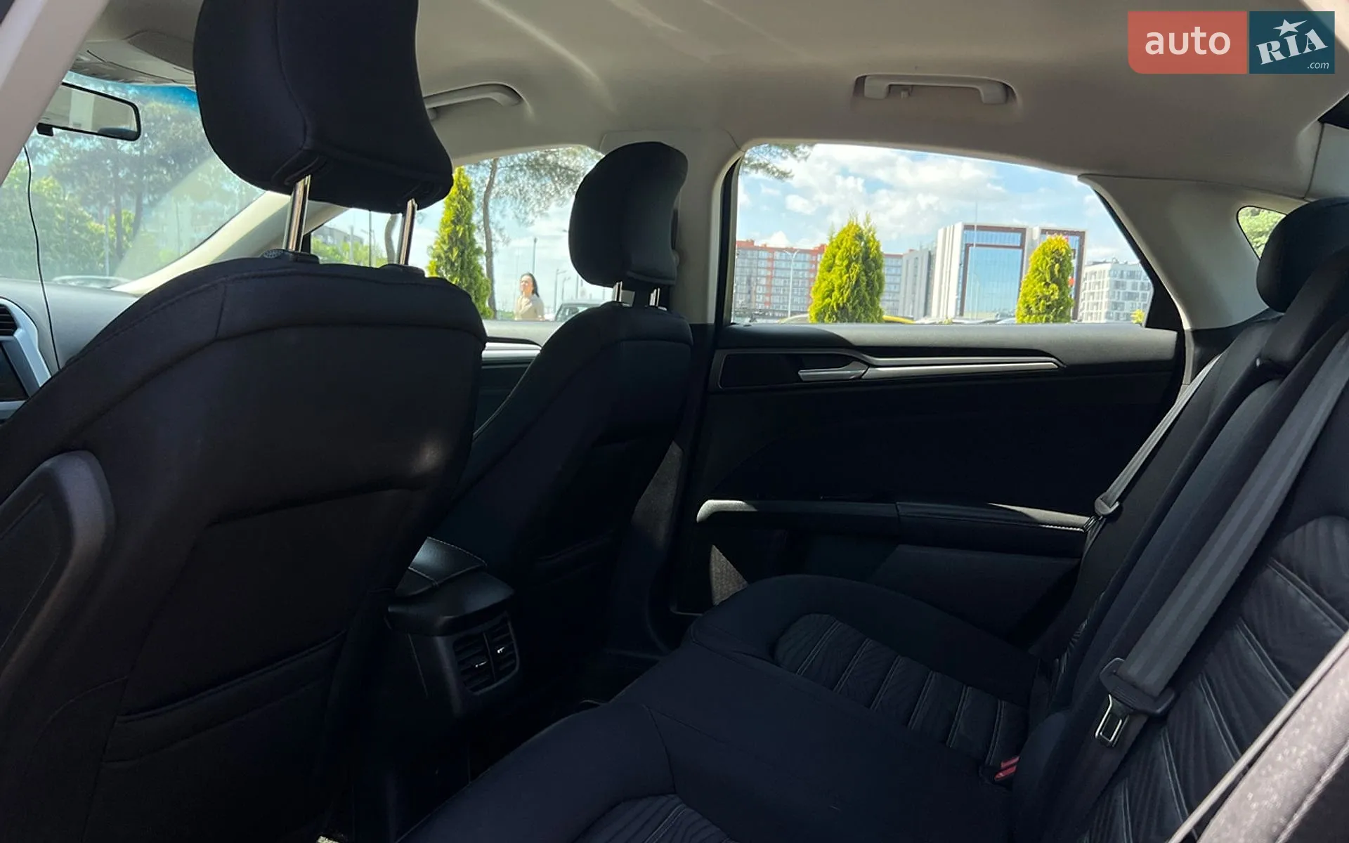 2016 Ford Fusion - мініатюра 19