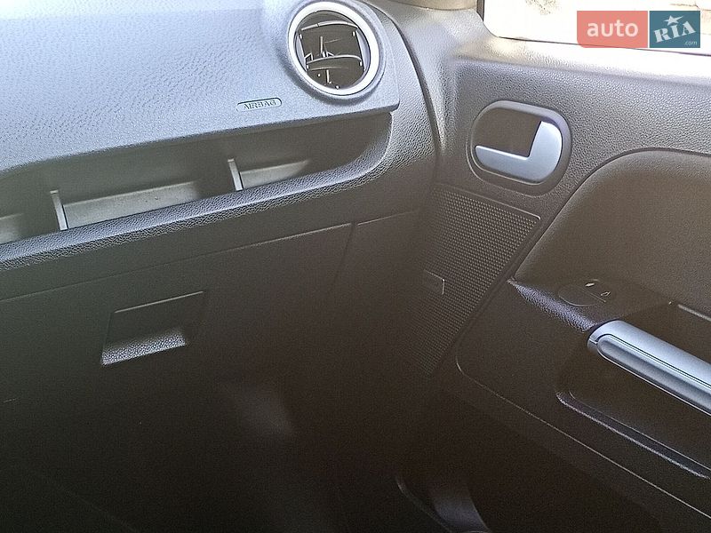 Хетчбек Ford Fusion 2009 в Бродах